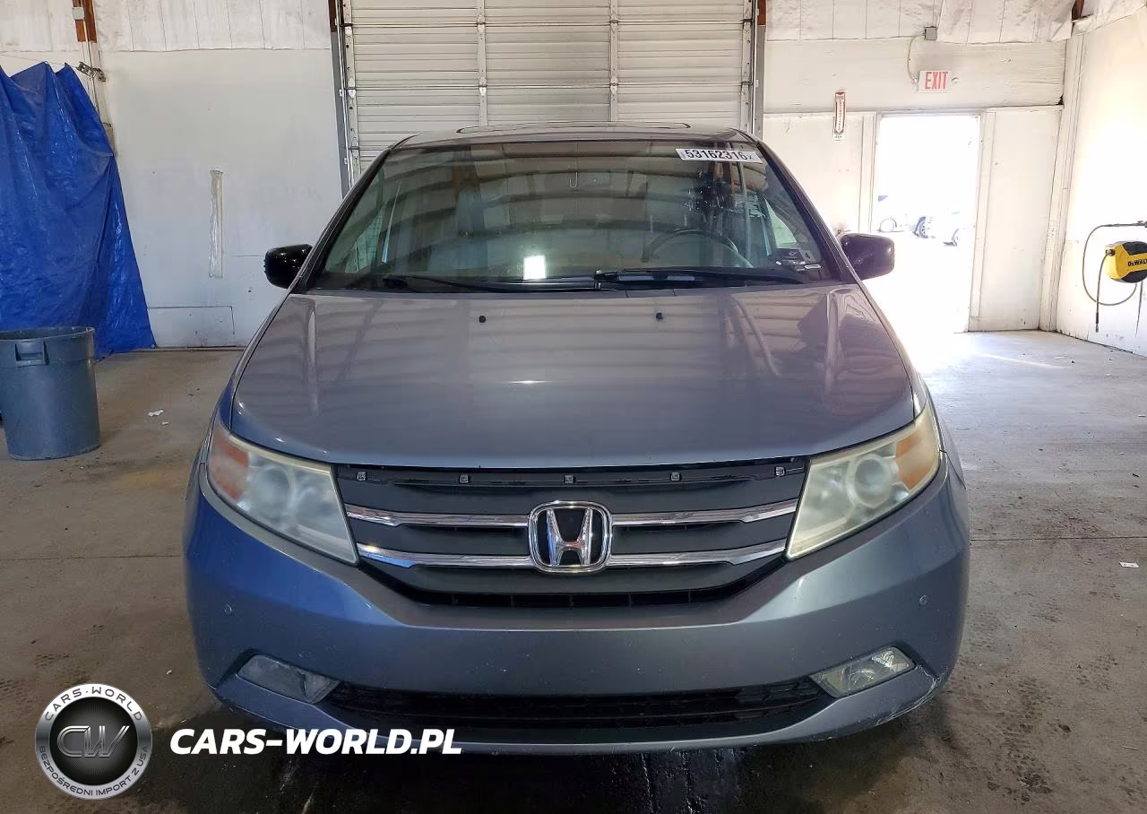 2013 Honda Odyssey Touring VIN:5FNRL5H93DB015422 - 5