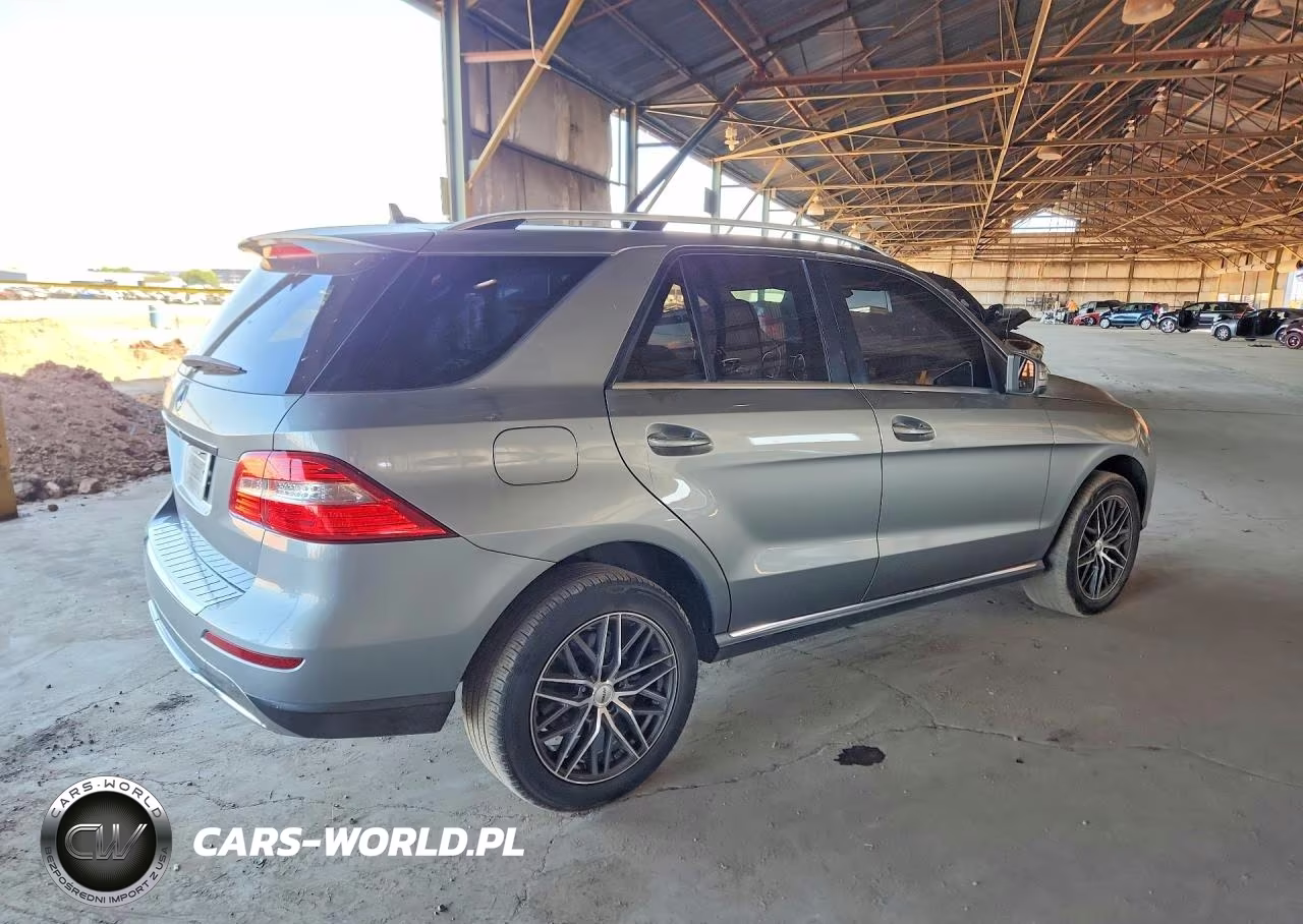 2015 Mercedes-Benz Ml 350 VIN:4JGDA5JBXFA475049 - 3