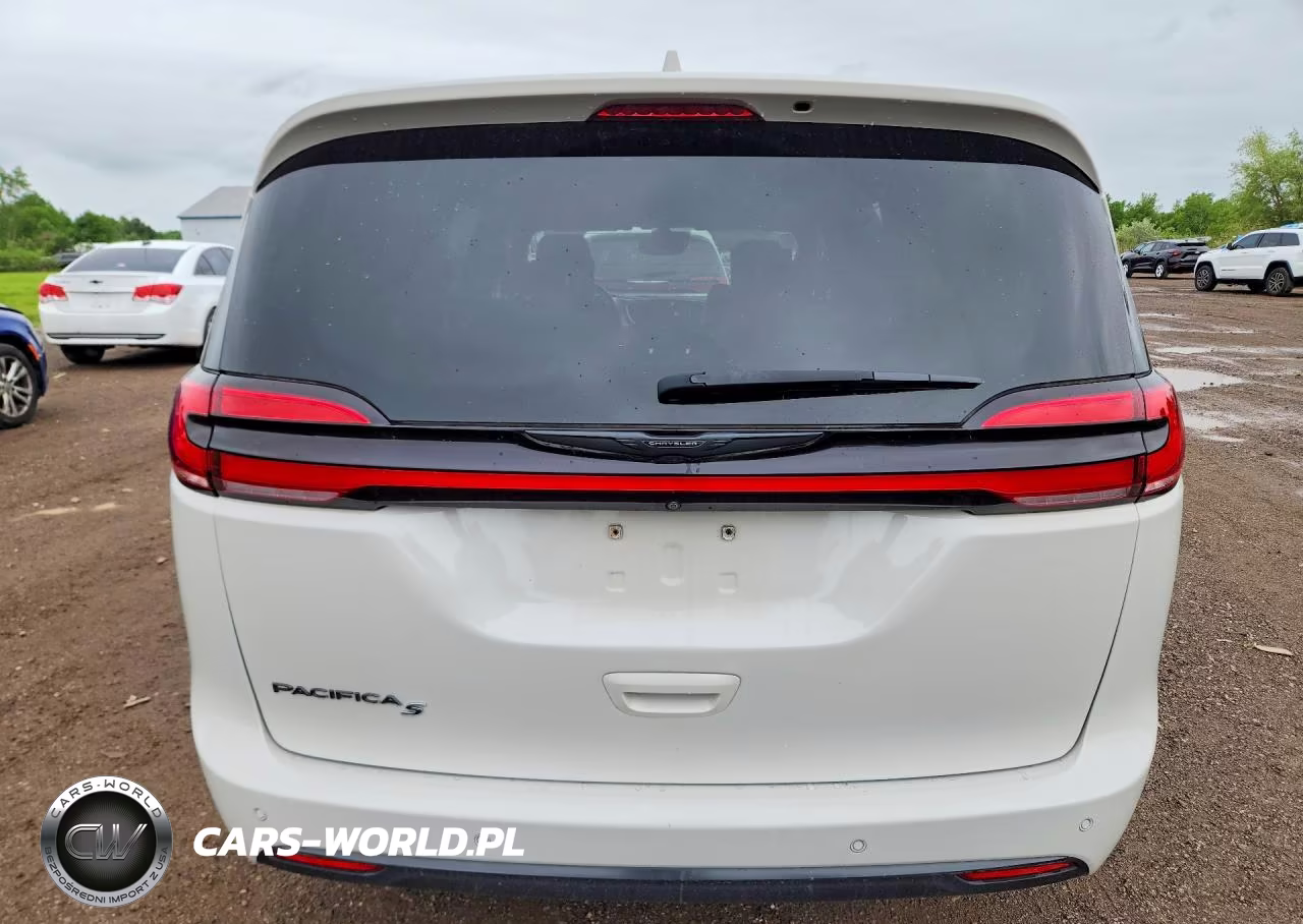 2021 Chrysler Pacifica Touring L VIN:2C4RC1BG9MR601773 - 6