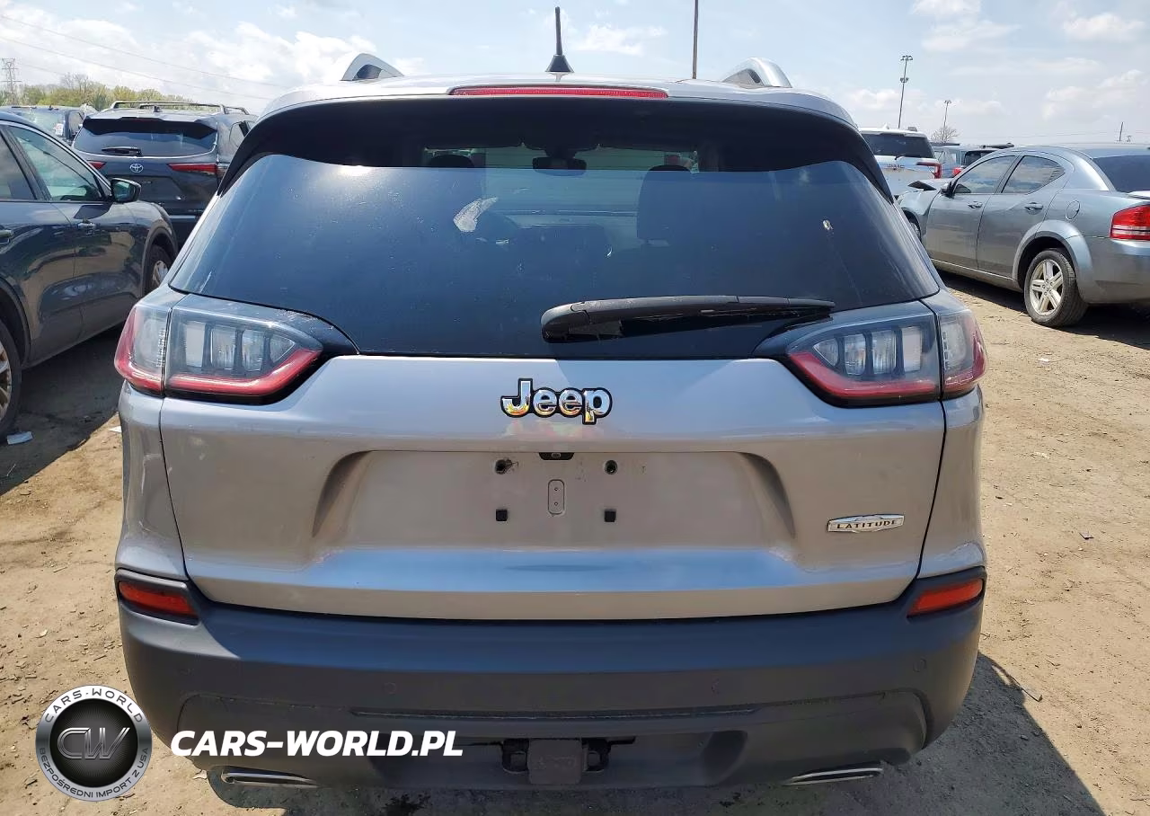 2019 Jeep Cherokee Latitude Plus VIN:1C4PJLLX1KD290928 - 6