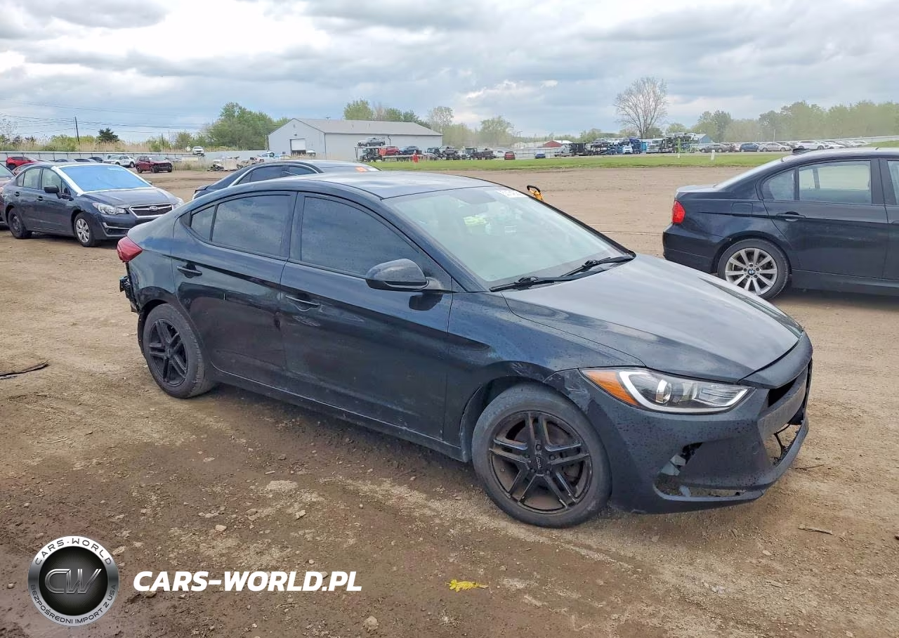 2018 Hyundai Elantra Sel VIN:5NPD84LF4JH231005 - 4