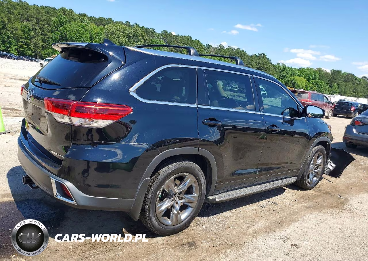 2018 Toyota Highlander Limited Platinum VIN:5TDDZRFH8JS493952 - 3
