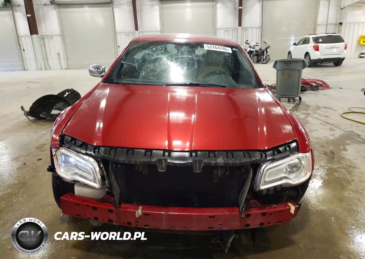 2014 Chrysler 300 VIN:2C3CCARG8EH356021 - 5
