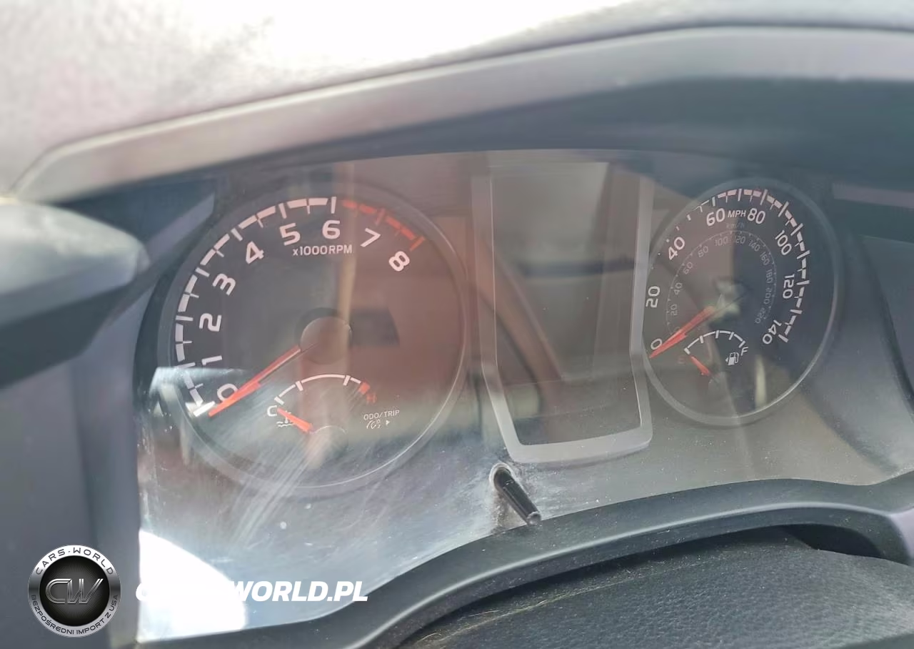 2023 Toyota Tacoma VIN:3TMCZ5AN4PM628550 - 9