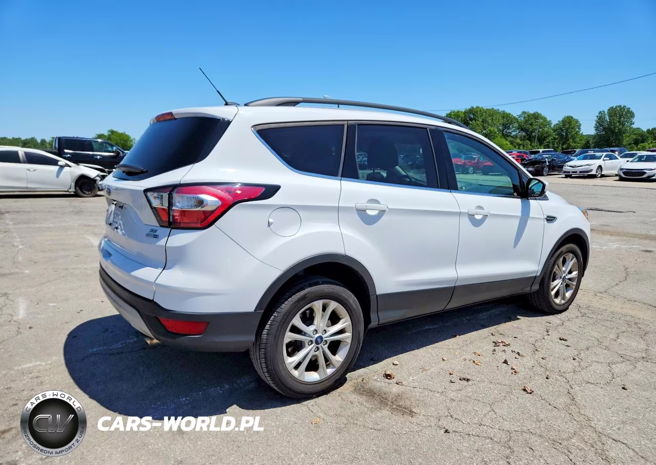 2017 Ford Escape Se VIN:1FMCU9GD8HUD78467 - 3