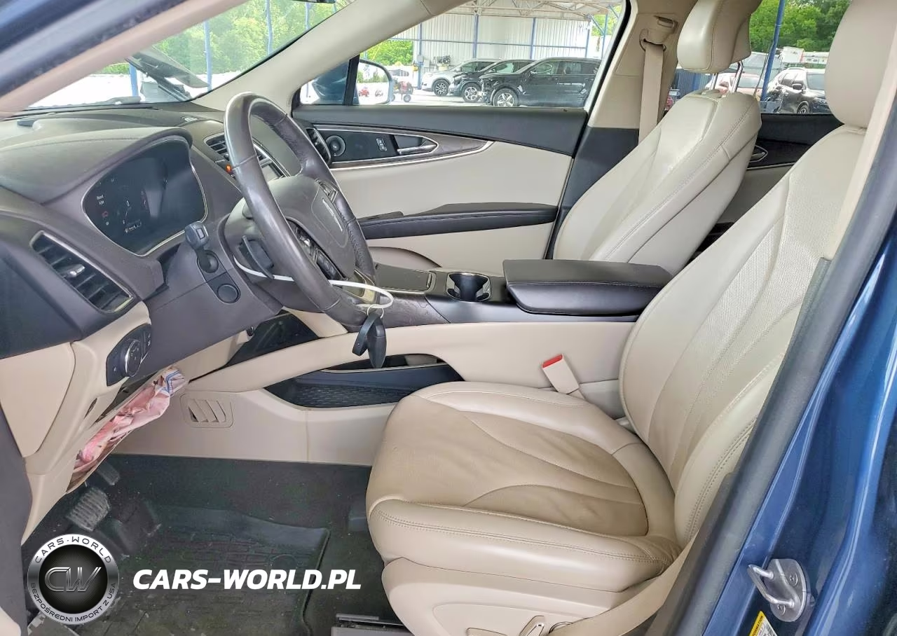 2019 Lincoln Nautilus Reserve VIN:2LMPJ8LP2KBL42554 - 7