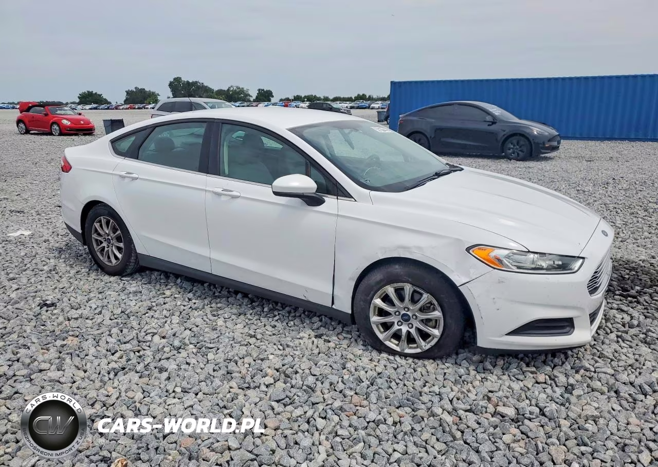 2016 Ford Fusion S VIN:3FA6P0G78GR324189 - 4