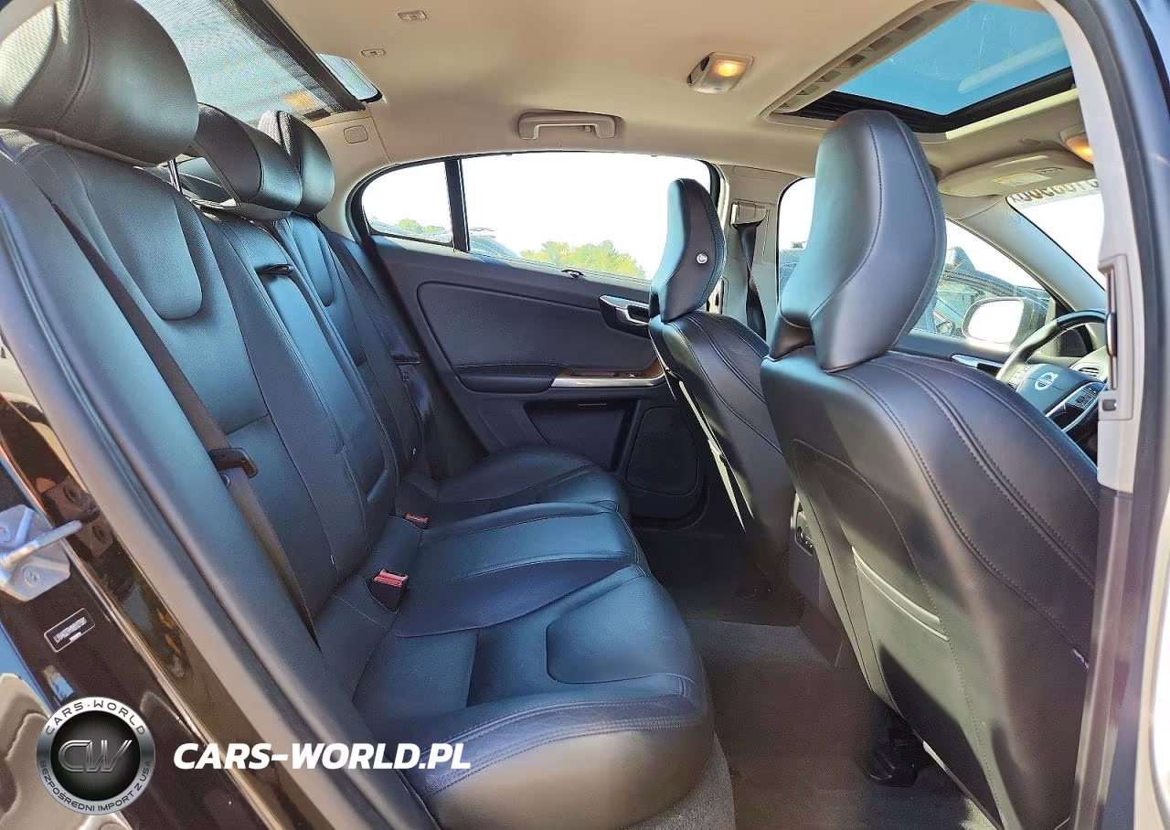 2017 Volvo S60 Platinum VIN:LYV402TM1HB127981 - 10