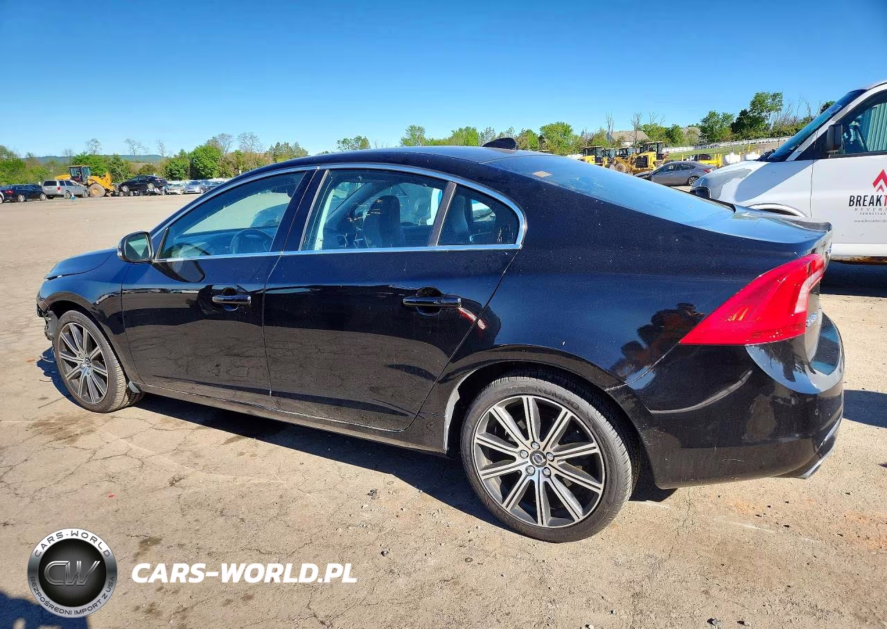 2017 Volvo S60 Platinum VIN:LYV402TM1HB127981 - 2