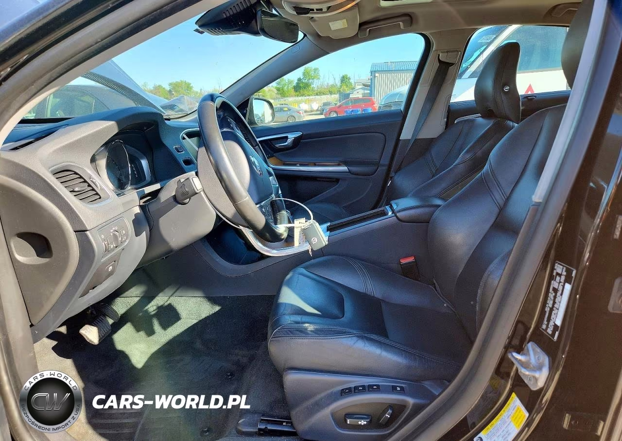 2017 Volvo S60 Platinum VIN:LYV402TM1HB127981 - 7