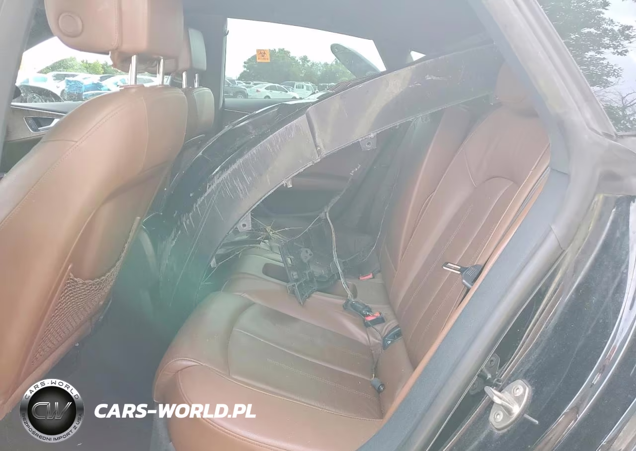 2012 Audi A7 Premium Plus VIN:WAUYGAFCXCN145475 - 10