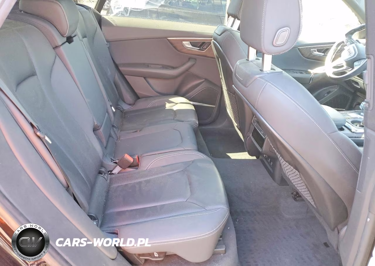 2019 Audi Q8 Premium Plus S-Line VIN:WA1EVAF13KD029494 - 11