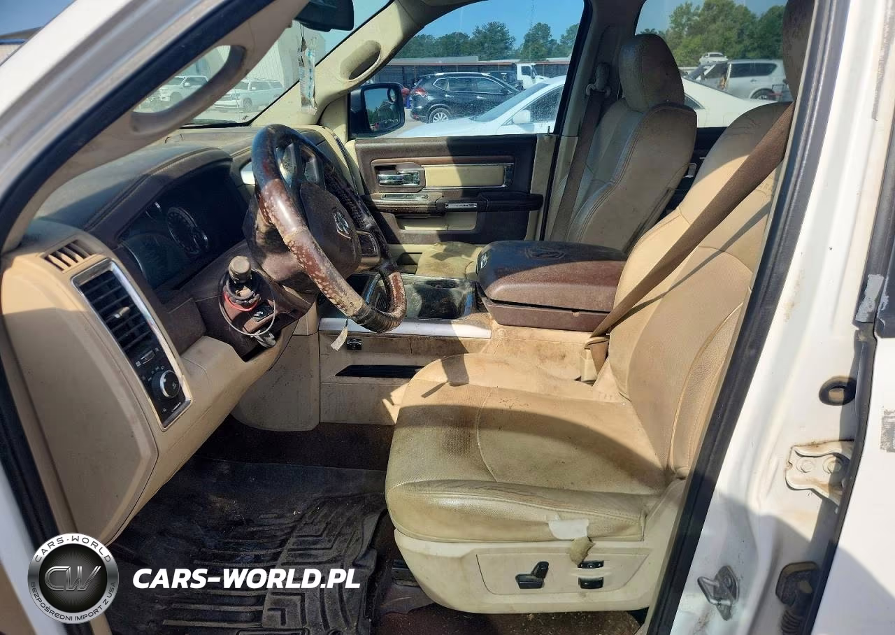 2017 Ram 1500 Laramie VIN:1C6RR7NT1HS568984 - 7