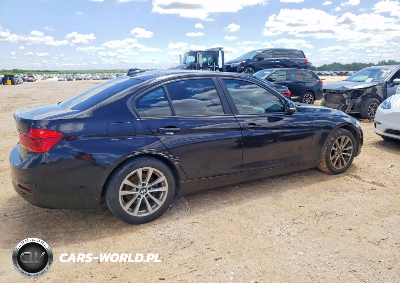 2017 BMW 320 I VIN:WBA8E1G35HNU18642 - 3