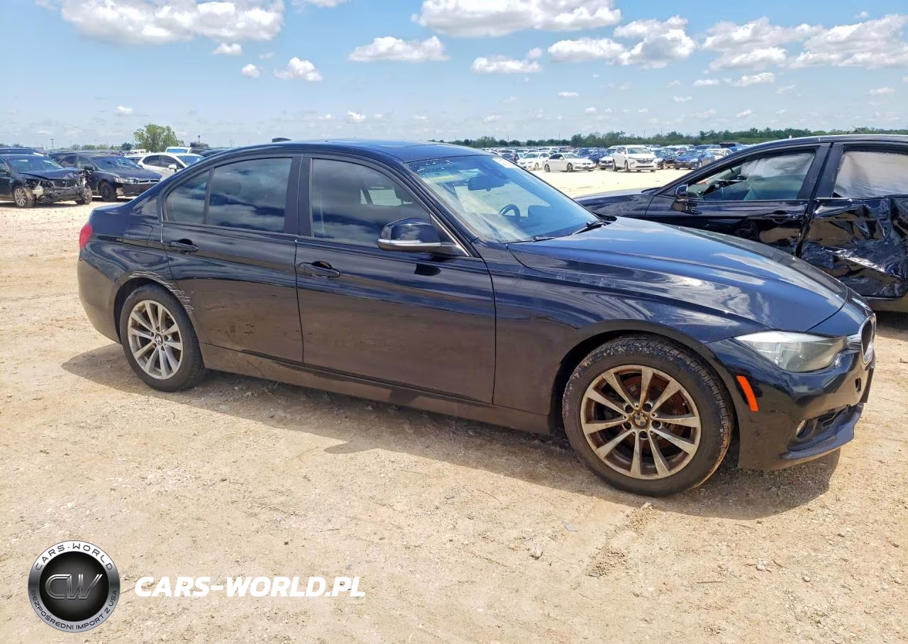 2017 BMW 320 I VIN:WBA8E1G35HNU18642 - 4