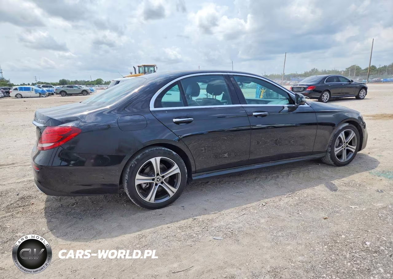 2020 Mercedes-Benz E 350 4Matic VIN:WDDZF8EBXLA732266 - 3