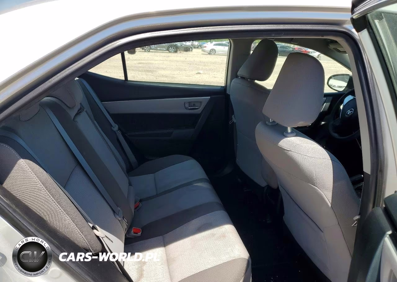 2019 Toyota Corolla Le VIN:5YFBURHE8KP883503 - 10