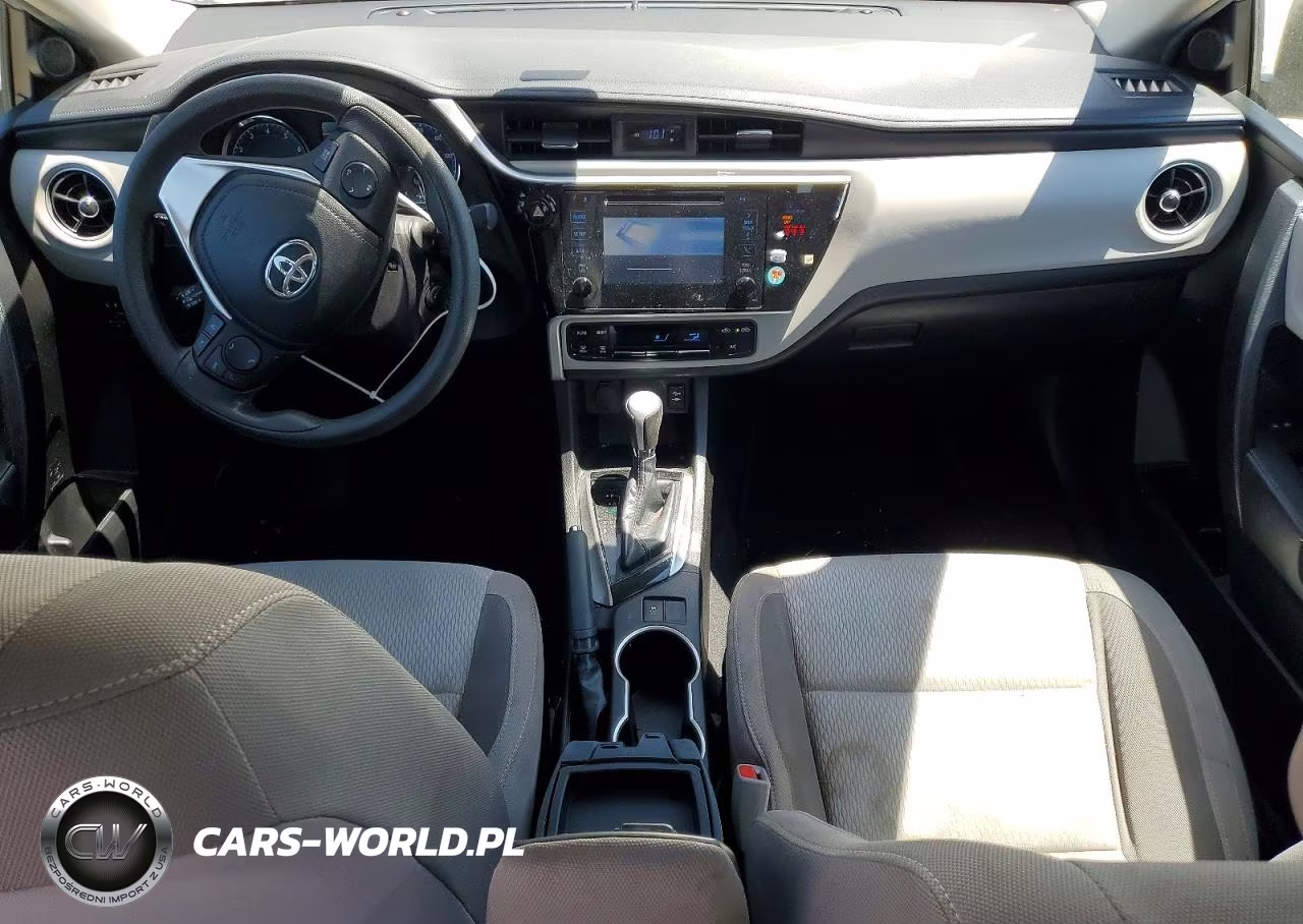 2019 Toyota Corolla Le VIN:5YFBURHE8KP883503 - 8