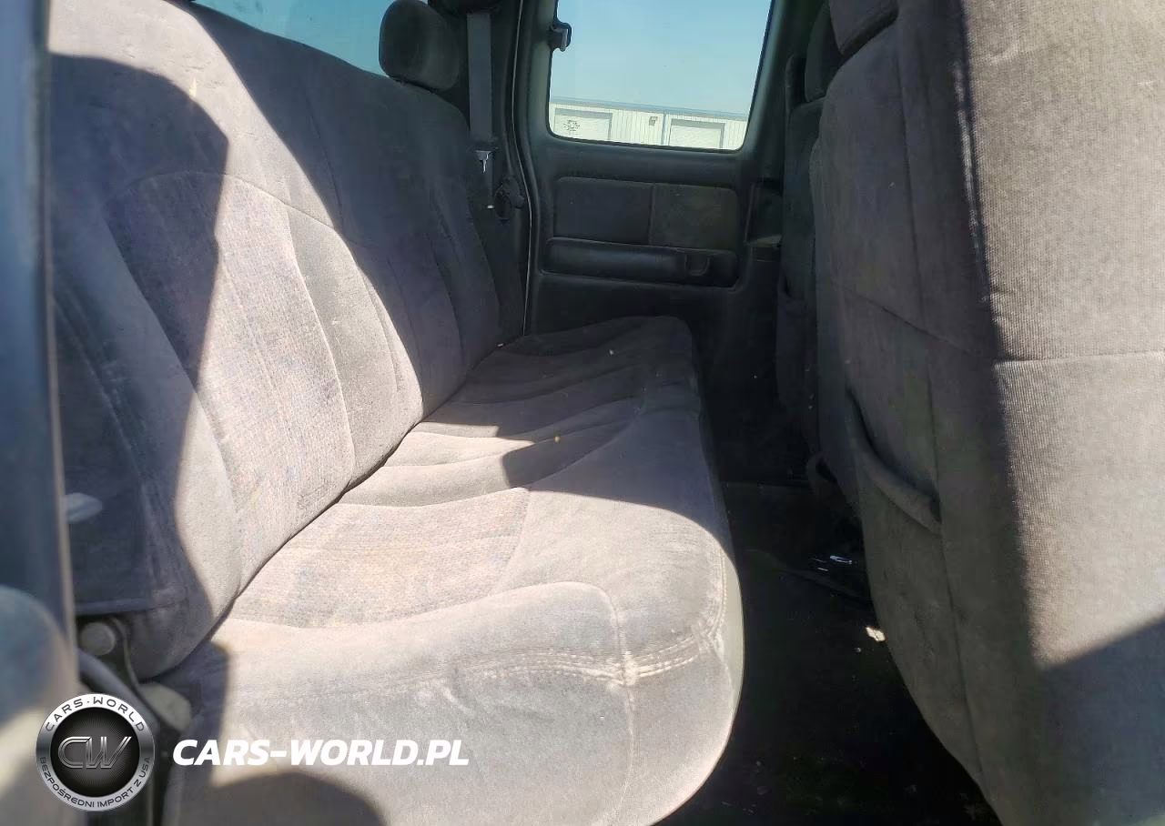 2000 Chevrolet Silverado K1500 VIN:1GCEK19T5YE368837 - 10