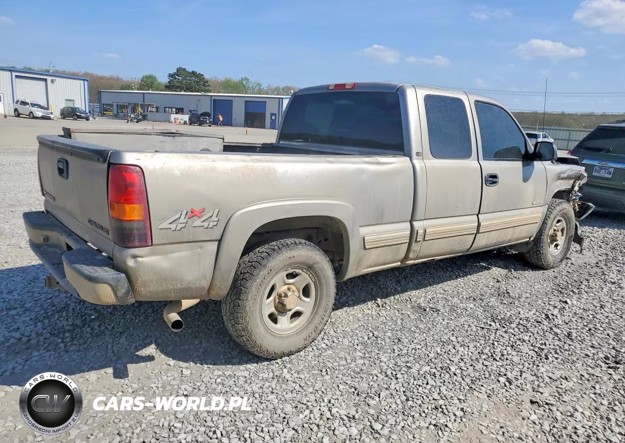 2000 Chevrolet Silverado K1500 VIN:1GCEK19T5YE368837 - 3