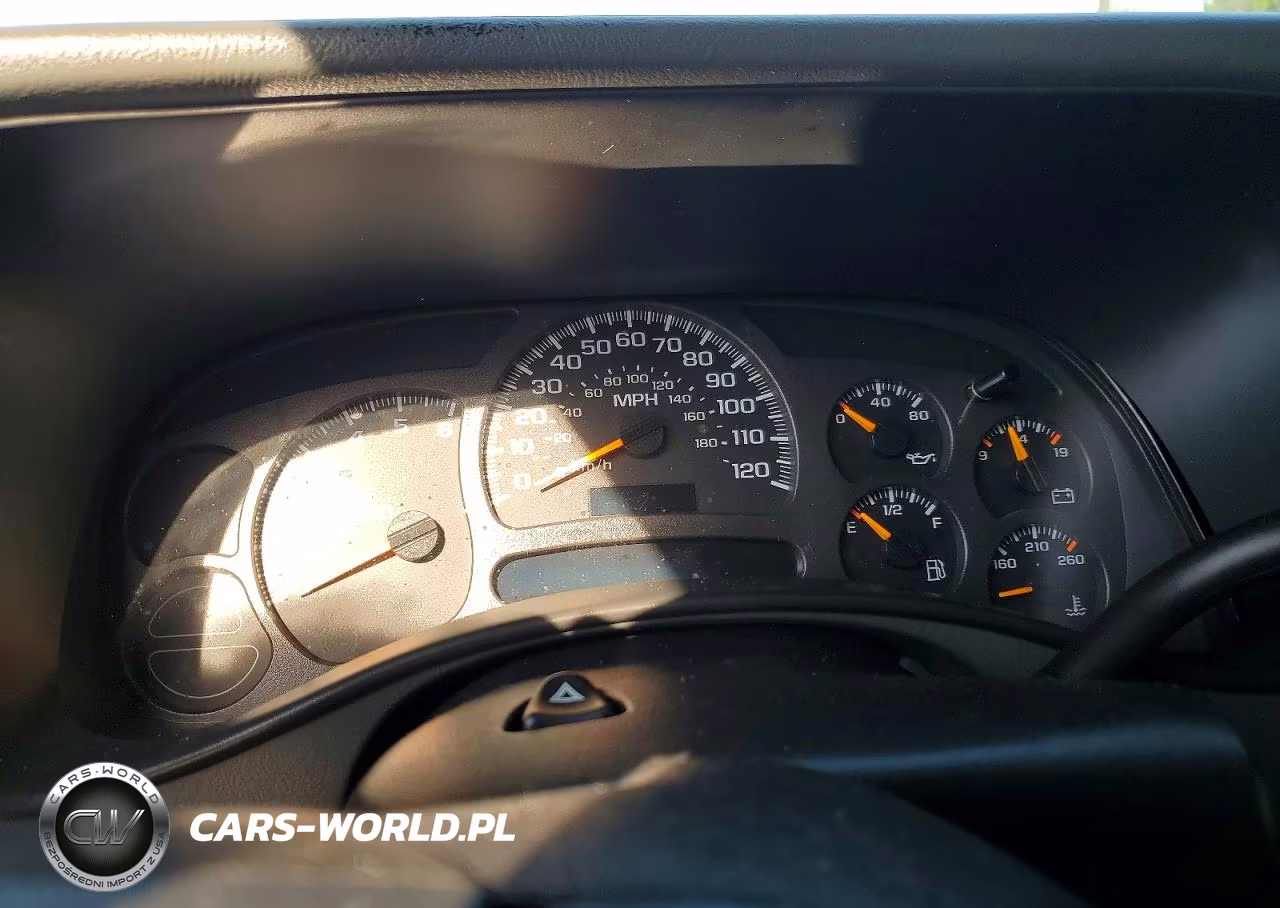 2004 Chevrolet Suburban K1500 VIN:3GNFK16Z84G148146 - 9