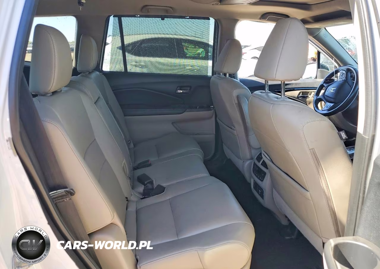 2021 Honda Pilot Touring VIN:5FNYF6H92MB002038 - 10