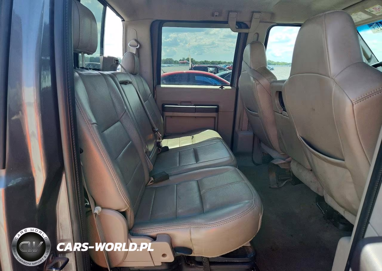 2010 Ford F250 Super Duty VIN:1FTSW2B51AEA18765 - 10