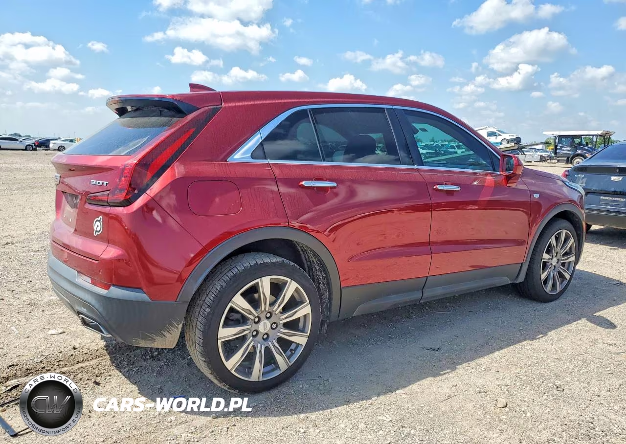 2019 Cadillac Xt4 Luxury VIN:1GYAZAR40KF205382 - 3