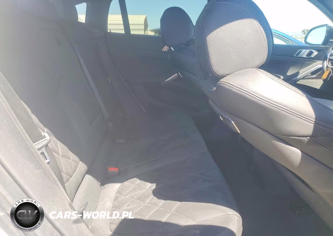 2024 BMW X6 xDrive40I VIN:5UX33EX01R9V83998 - 11