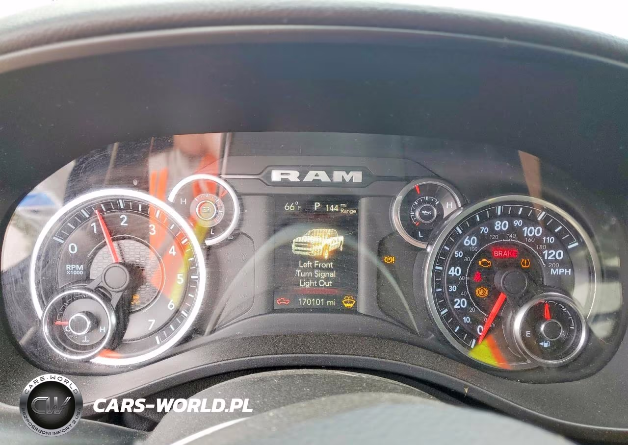 2019 Ram 1500 Big Horn VIN:1C6SRFFT8KN918983 - 9