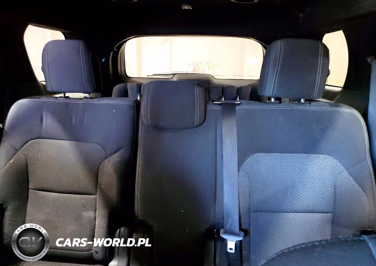 2018 Ford Explorer Xlt VIN:1FM5K8D87JGA33984 - 10