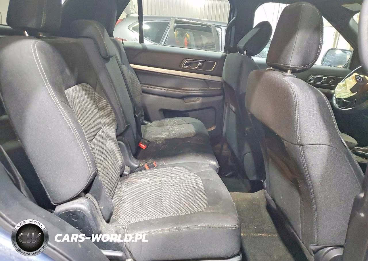 2018 Ford Explorer Xlt VIN:1FM5K8D87JGA33984 - 11