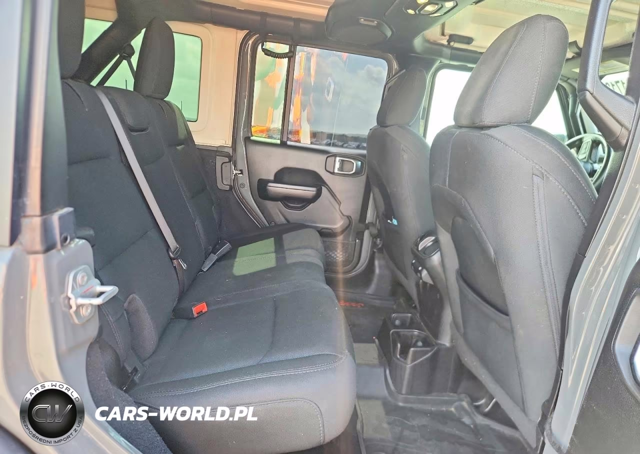 2020 Jeep Wrangler Unlimited Sport VIN:1C4HJXDG8LW338294 - 10