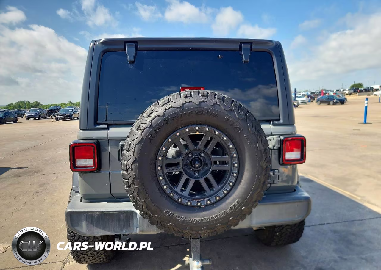 2020 Jeep Wrangler Unlimited Sport VIN:1C4HJXDG8LW338294 - 6