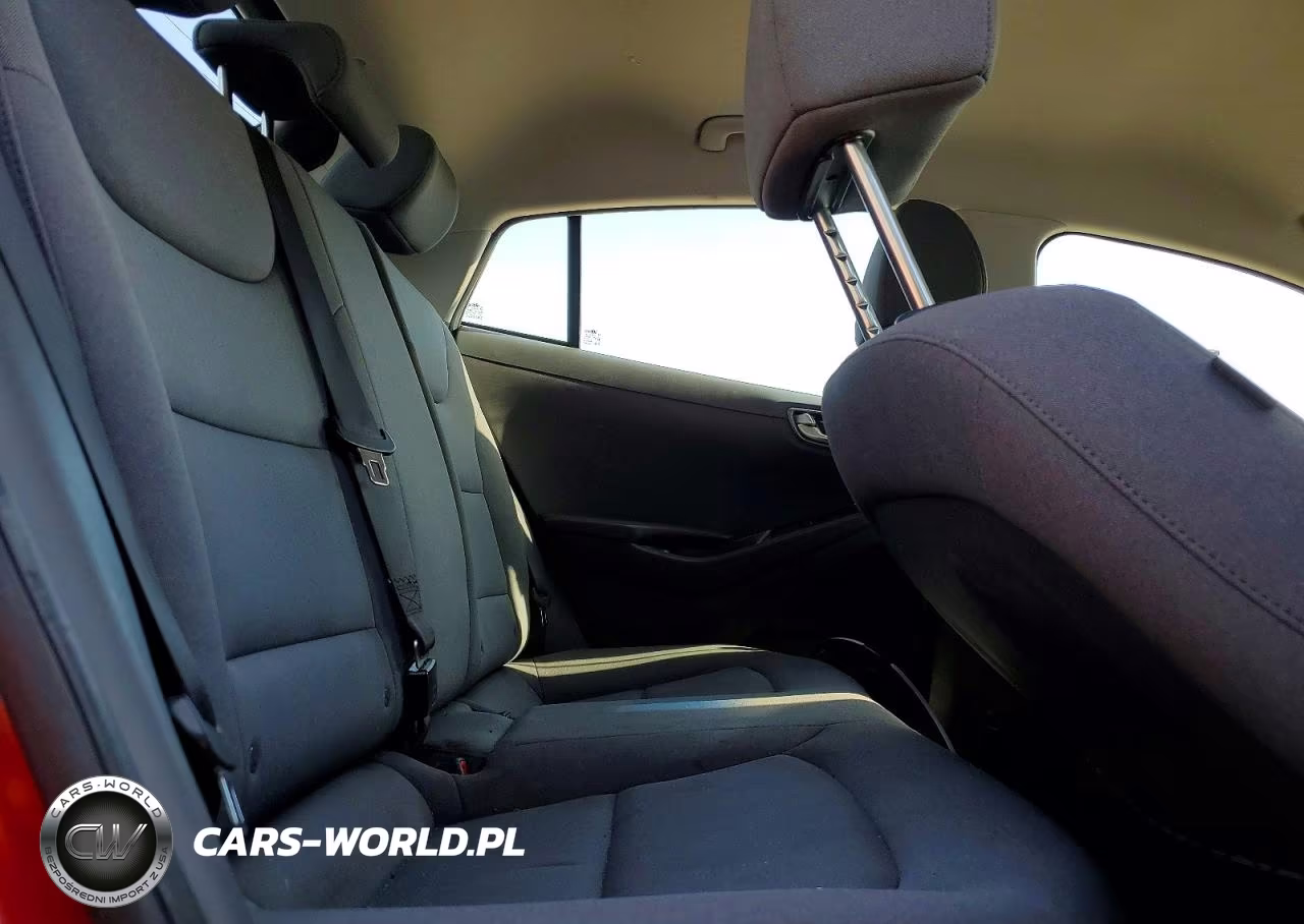 2020 Hyundai Ioniq Blue VIN:KMHC65LC7LU227757 - 10
