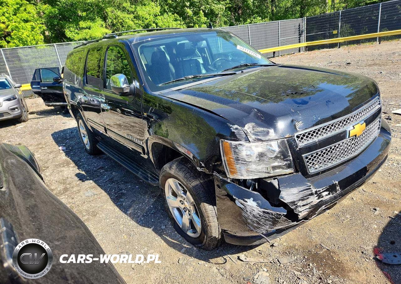 2013 Chevrolet Suburban K1500 Lt VIN:1GNSKJE71DR298579 - 4