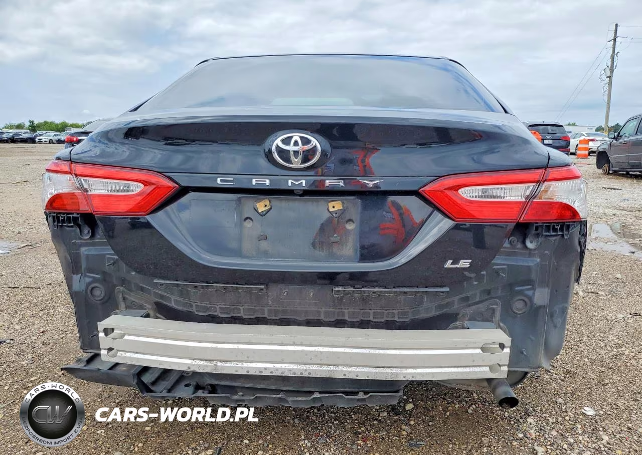 2018 Toyota Camry Le VIN:4T1B11HK4JU058426 - 6