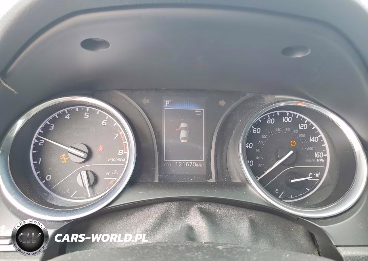 2018 Toyota Camry Le VIN:4T1B11HK4JU058426 - 9