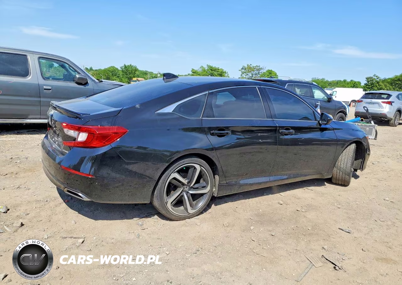 2018 Honda Accord Sport VIN:1HGCV1F38JA133382 - 3