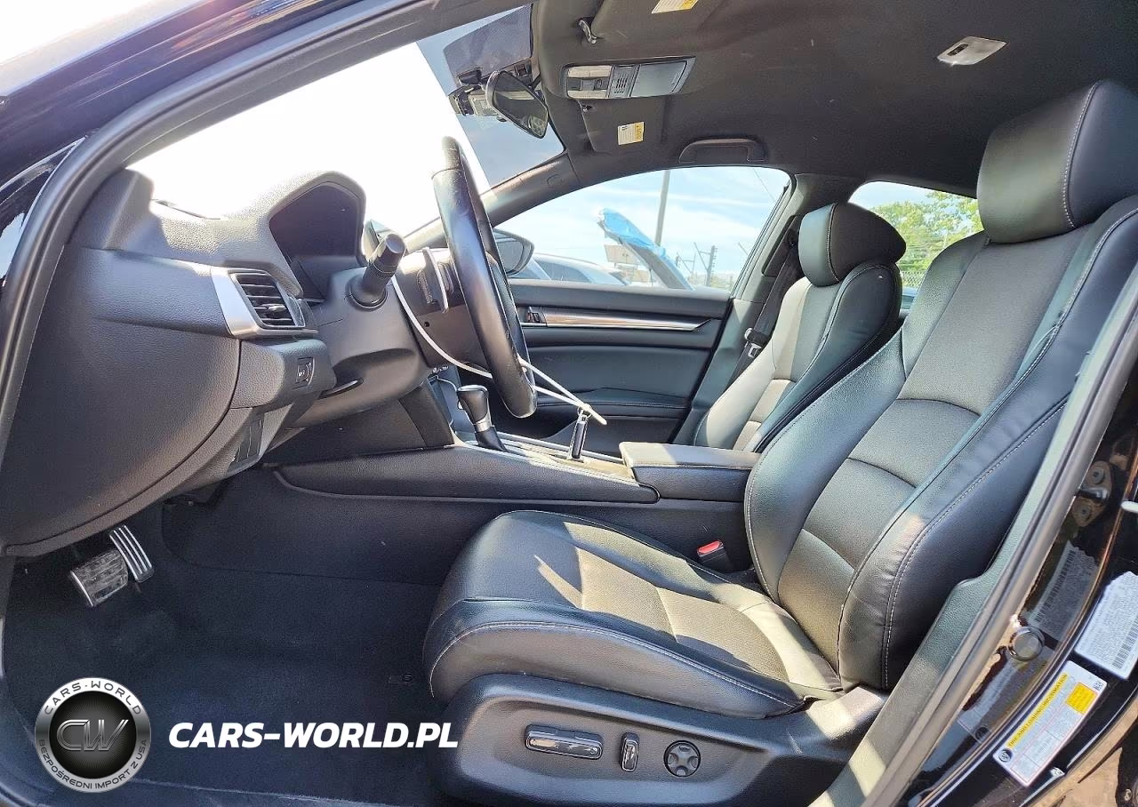 2018 Honda Accord Sport VIN:1HGCV1F38JA133382 - 7
