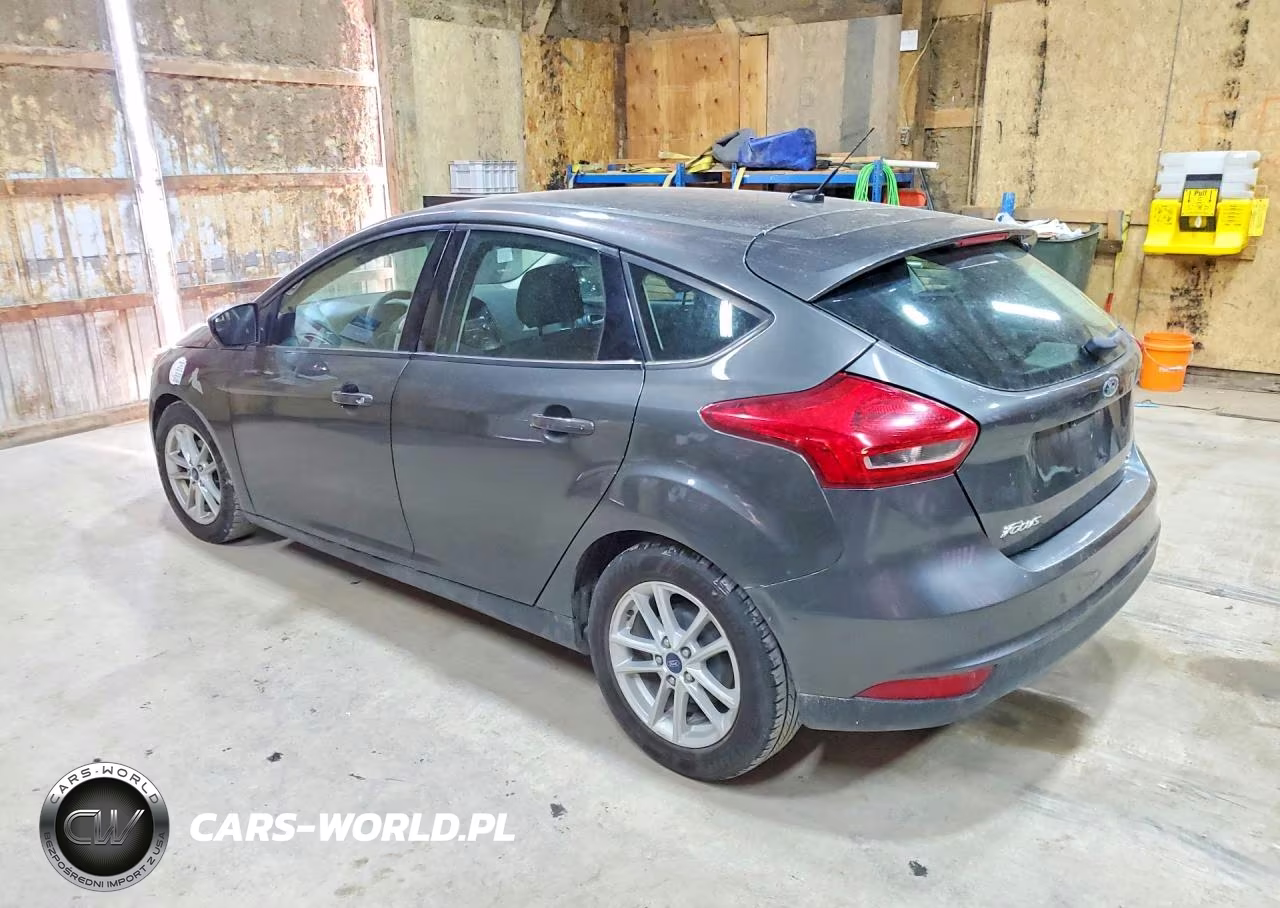 2018 Ford Focus Se VIN:1FADP3K20JL324343 - 2