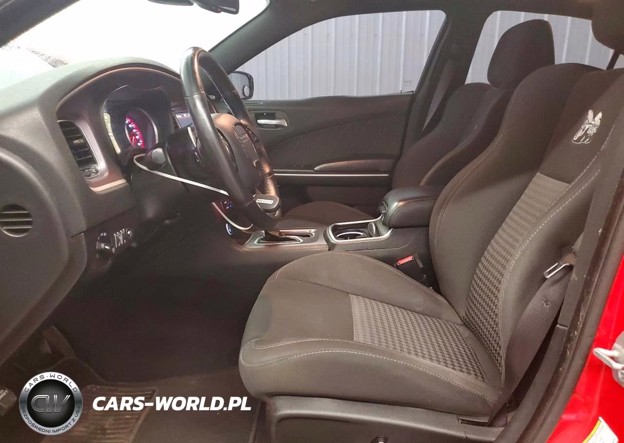 2019 Dodge Charger Scat Pack VIN:2C3CDXGJ0KH585254 - 7