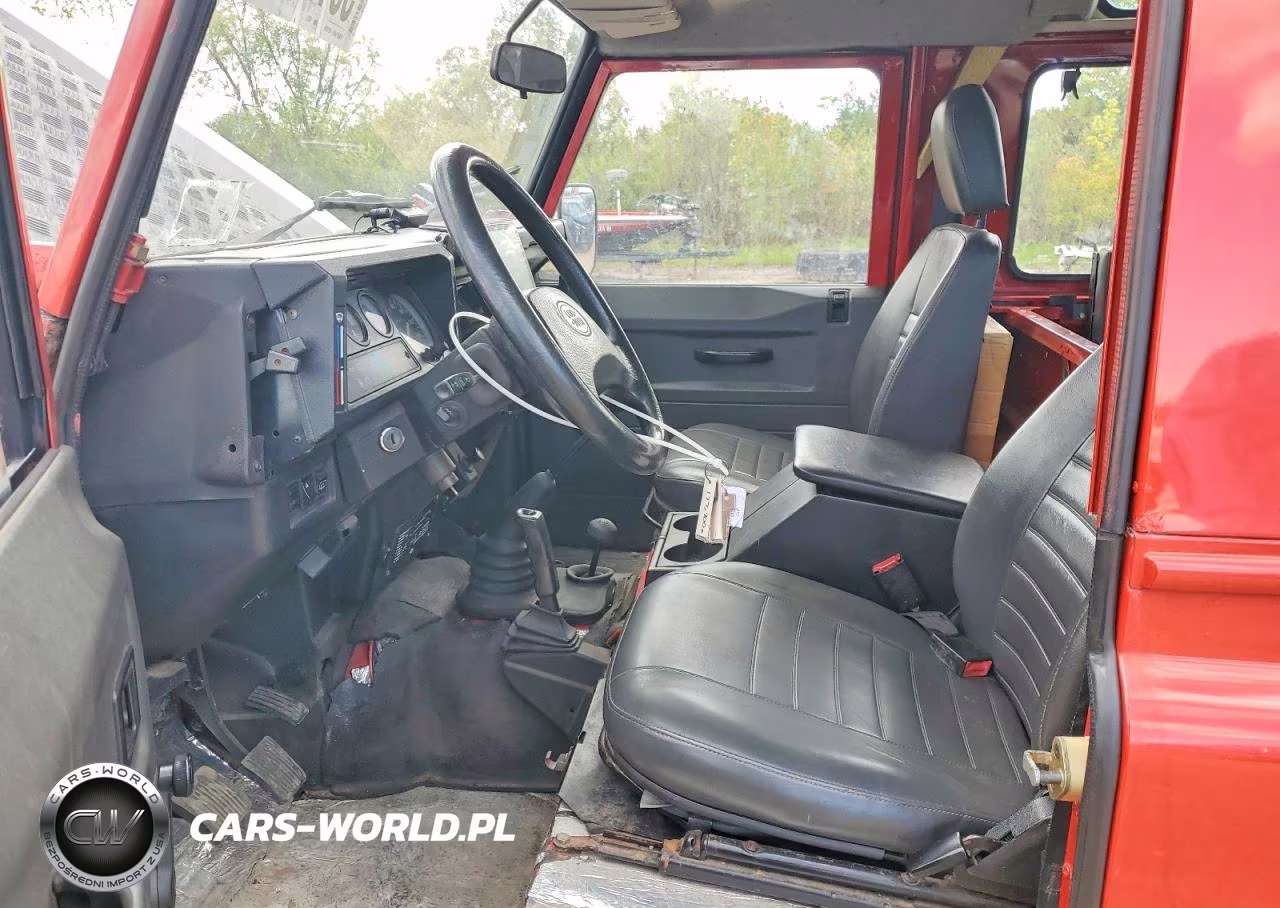 1991 Land Rover Defender VIN:SALLDVAF8HA702049 - 7