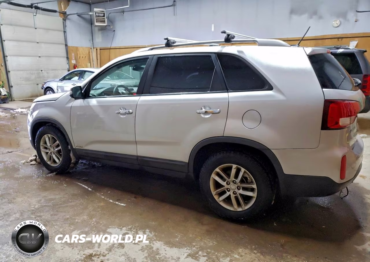 2015 Kia Sorento Lx VIN:5XYKTDA78FG602196 - 2