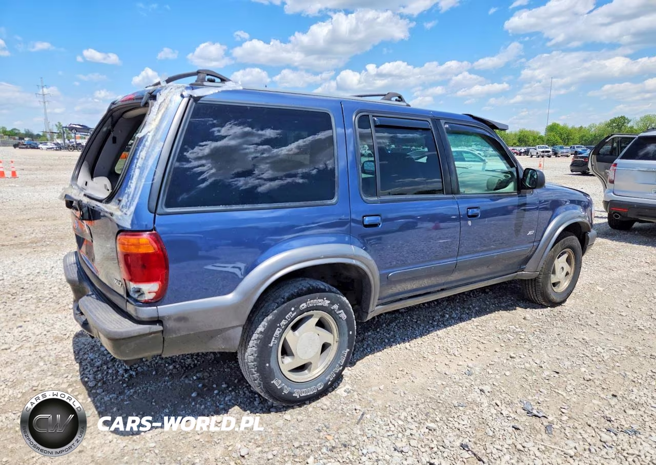 2001 Ford Explorer Xlt VIN:1FMZU73E81ZA33607 - 3