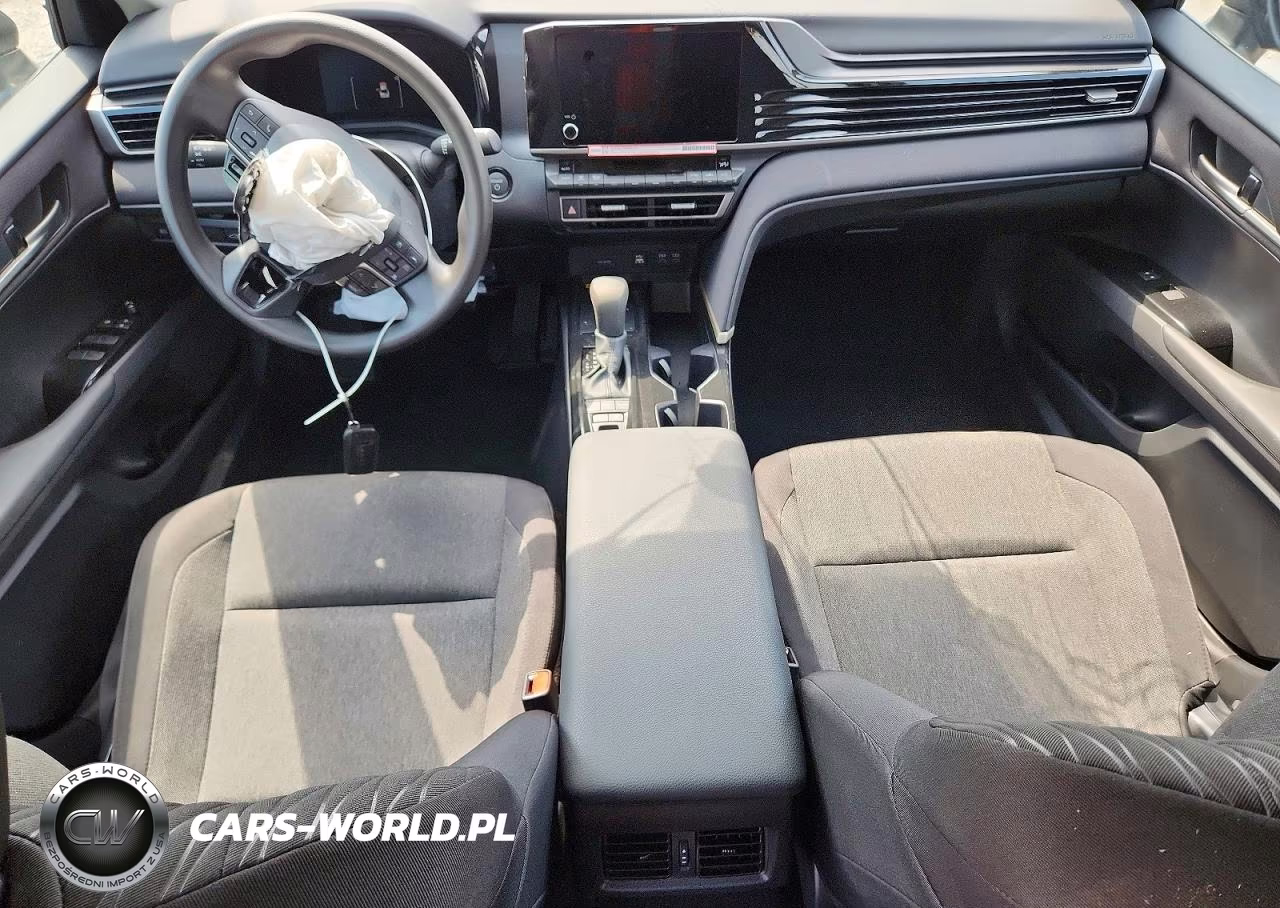 2026 Toyota Camry Le VIN:4T1DAACKXTU703986 - 8