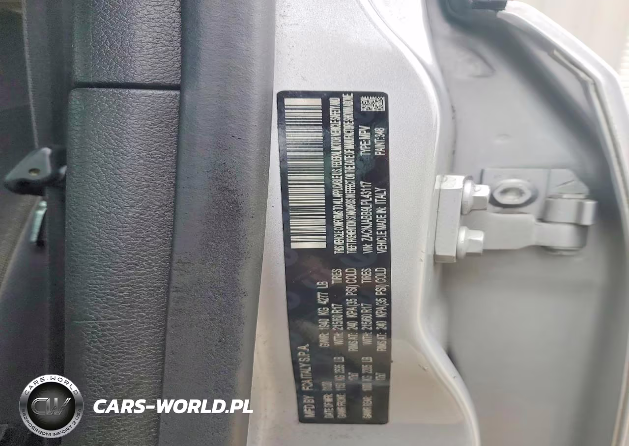 2020 Jeep Renegade Latitude VIN:ZACNJABB9LPL43117 - 13