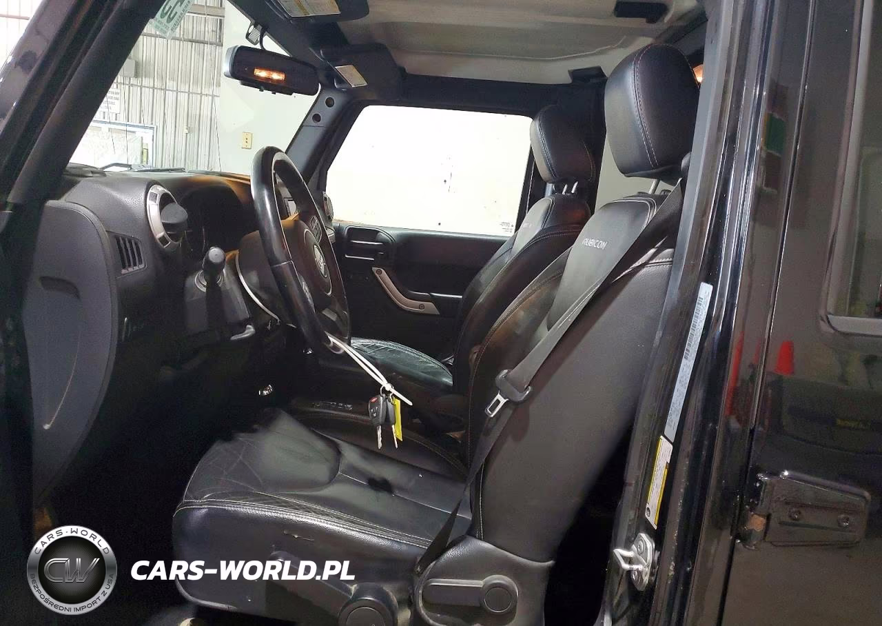 2015 Jeep Wrangler Unlimited Rubicon VIN:1C4BJWFG0FL725571 - 7