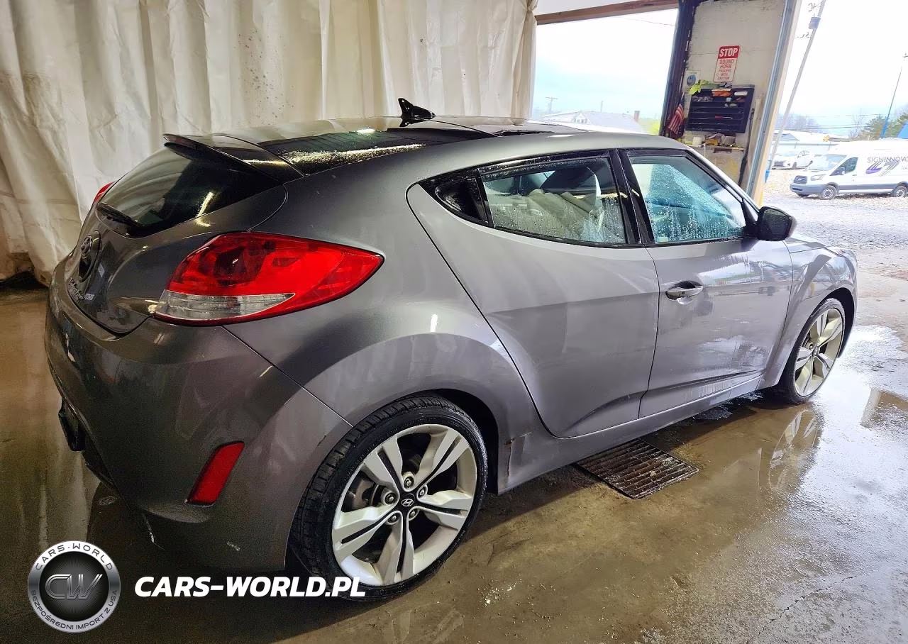 2012 Hyundai Veloster Base VIN:KMHTC6AD0CU070325 - 3
