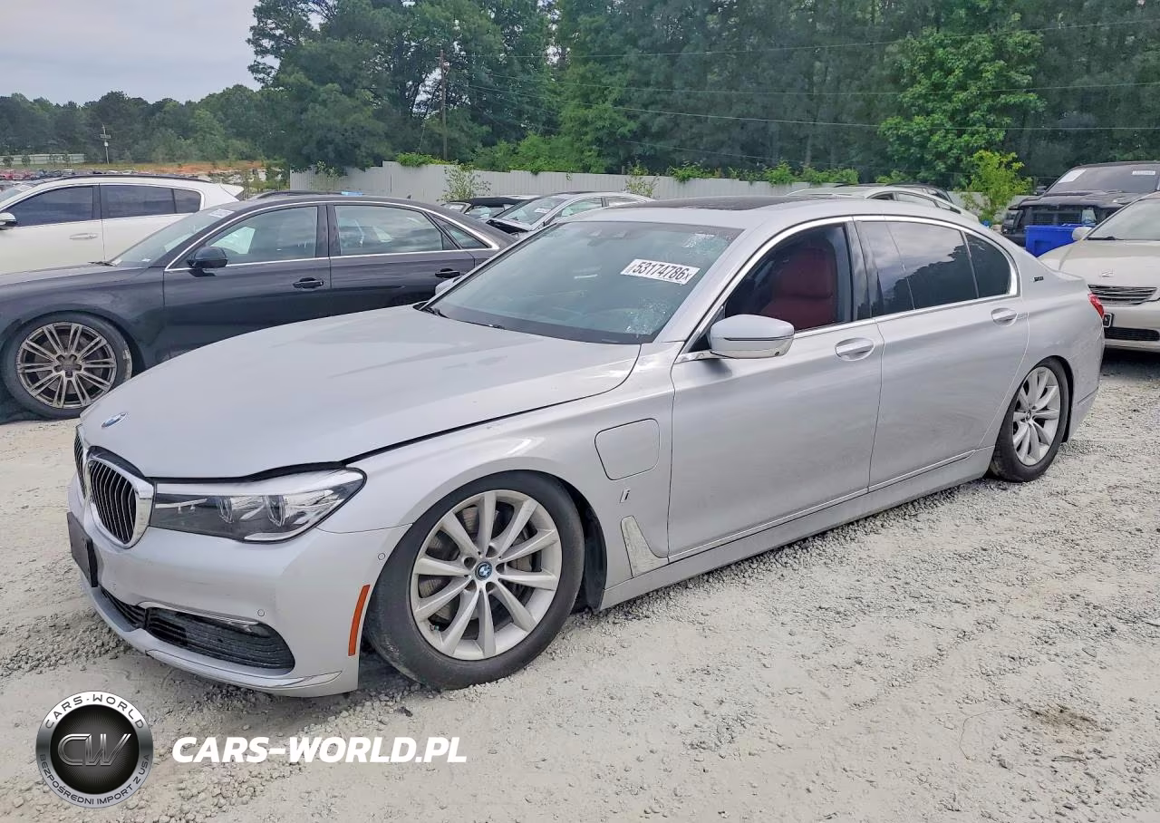 2018 BMW 740 Xe